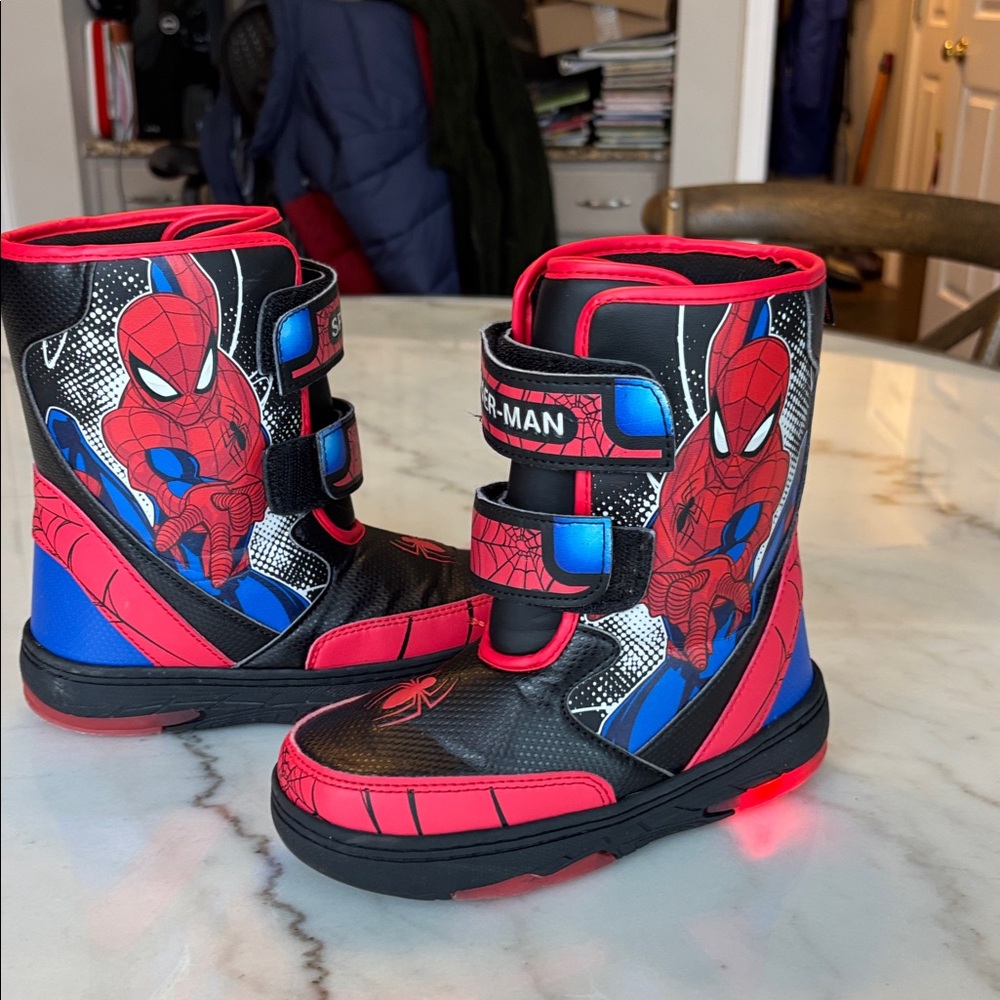 Light-up Spider-Man Kids' Snow Boots